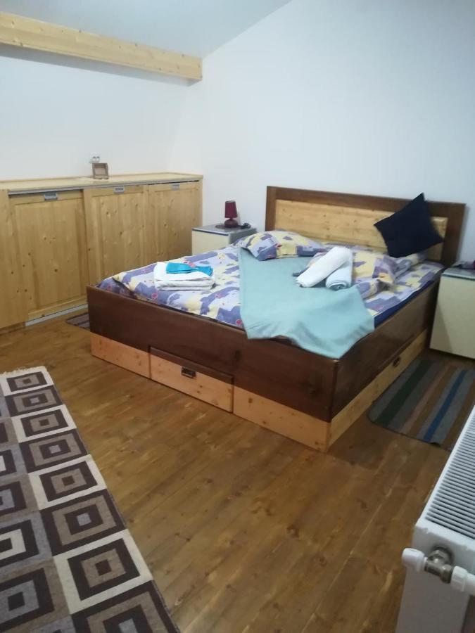 Casa Crisandri Busteni 호텔 외부 사진